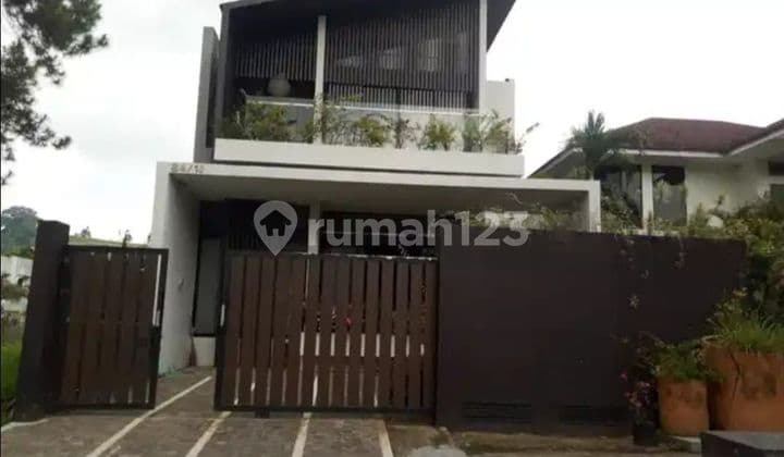 Rumah Villa Harga MURAH dan MEWAH Dekat Kawasan Wisata Lembang