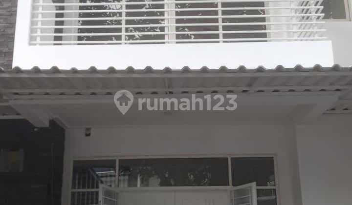 For Sale 2-Story North-Facing House @Golf Lake Cengkareng