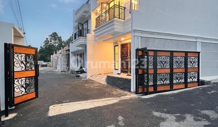 New House Within Cluster in Tanjung Barat