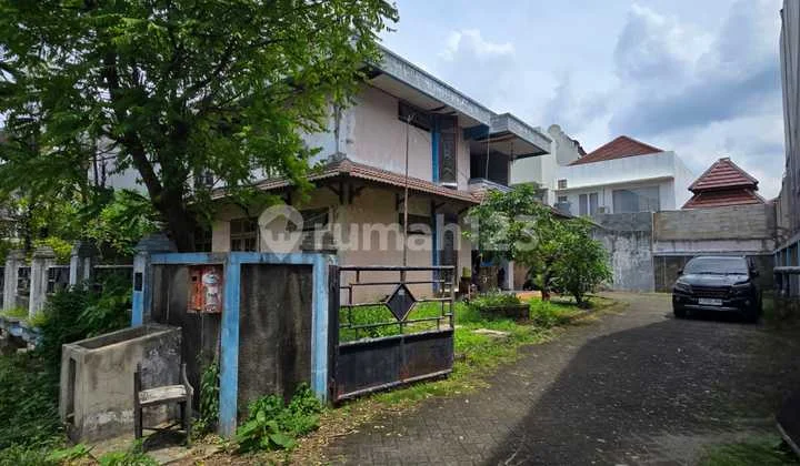 Rumah Lama Hitung Tanah di Pondok Kelapa