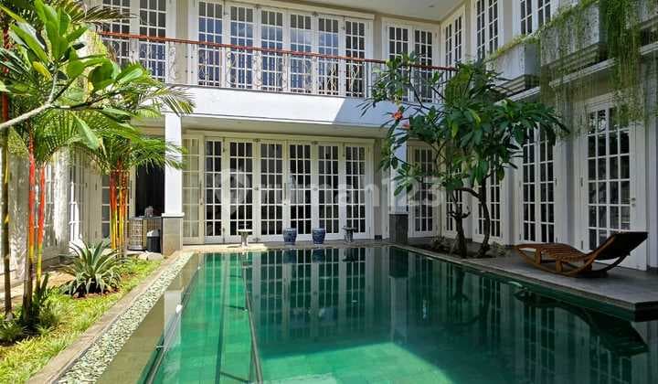 Rumah Bagus dan Mewah Siap Huni di Condet