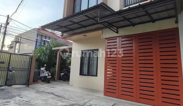 Rumah Secondary Dalam Mini Cluster di Kalisari