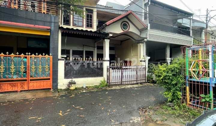 Rumah Secondary di Kavling Dki Pondok Kelapa