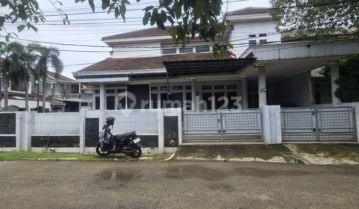 Rumah Secondary di Jatiwaringin Pondok Gede