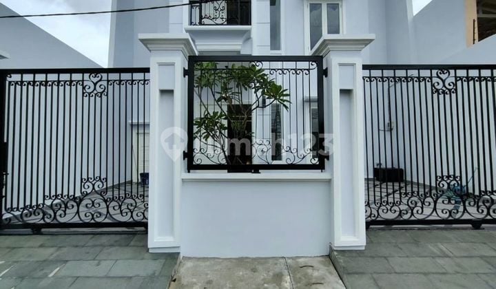 Rumah Baru Siap Huni Dalam Komplek di Duren Sawit
