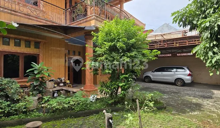Secondary Non-Complex House in Kemayoran