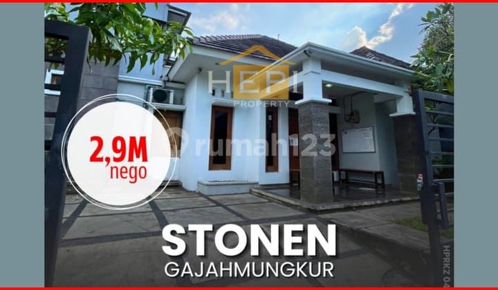 Nice House in Stonen Gajah Mungkur Wide Street