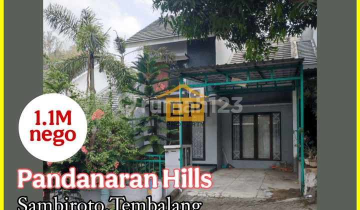 Rumah Cantik di Pandanaran Hill Dpn Taman