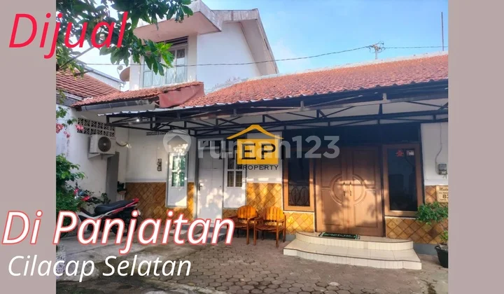 Rumah 50m Ke Jl. Di Panjaitan Halaman Luas