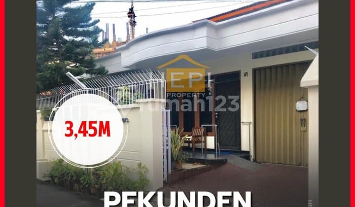 Rumah Tengah Kota di Pekunden Siap Pakai