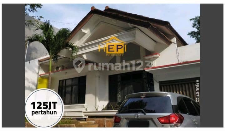 Ready-to-Use House Near Akpol, Spacious Carport.