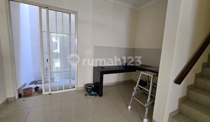 Dijual Rumah Di Green Lake City Cluster Eropa, Luas 90 M2, SHM