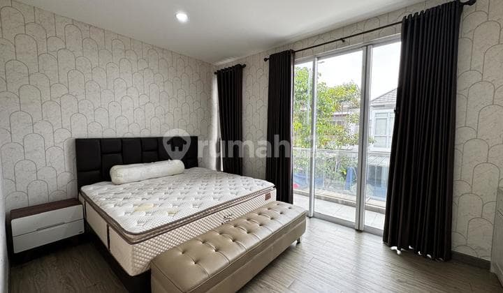 Jual Cepat, Jual Bu , Rumah Riviera Puri ,8X15 , Semi Furnished