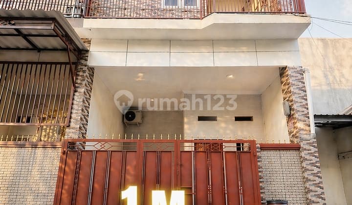 Jual Cepat !! Rumah di Poris Indah, 5X11, 2 Lantai, Semi Furnished