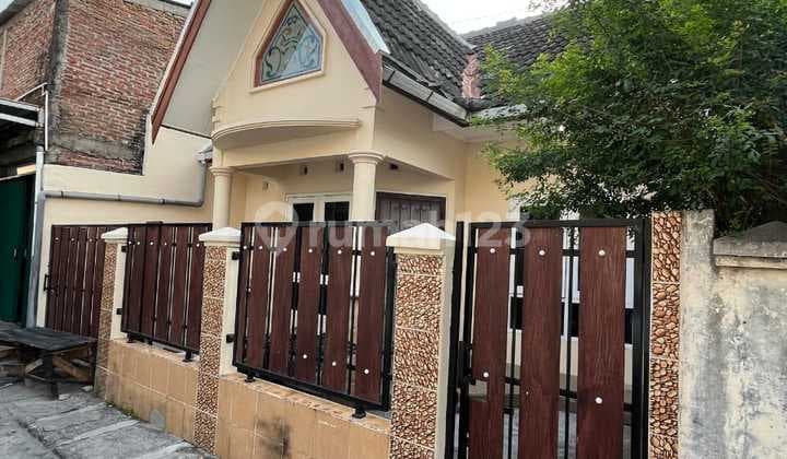 Rumah Bagus SHM di Jalan Singa Tengah Pedurungan Semarang