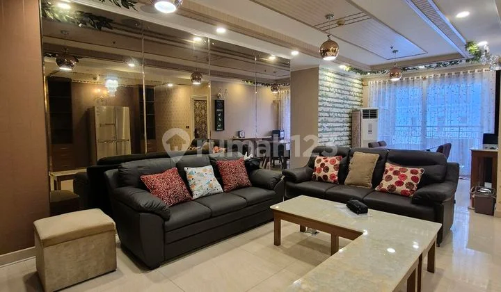 Apartemen 3+1Br French Walk LT 31 Furnish Lux Siap Huni