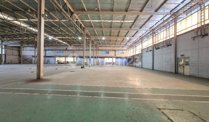 Ex Pabrik industri seluas 17526m2 ada bangunan kantor, 2 gudang besar , kantin, mess Nanggewer Cibinong Bogor