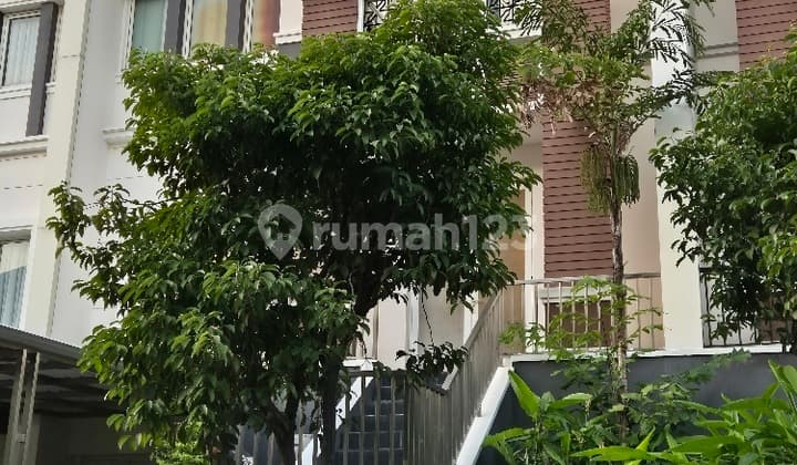 The Villas Rumah 3 Lantai Diatas Moi Kelapa Gading 8X19 Mtr Furnish Bebas Banjir