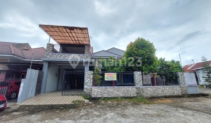 Rumah beserta Paviliun di Bariang Indah,Anduring
