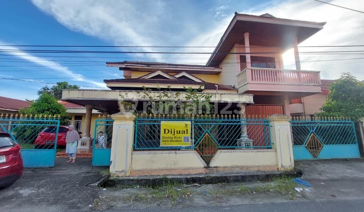 Rumah 2 Lantai Dekat Pasar Siteba Komplek Kodam