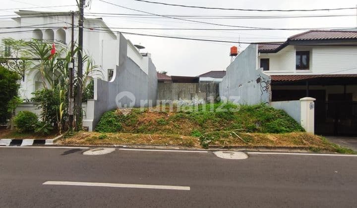 Land in the elite area of Pondok Indah, South Jakarta.