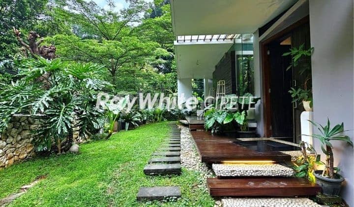 Turun Harga Murah Rumah Impian Modern 2.5 Lantai Depan Taman Besar Di Area Cilandak Barat Jakarta Selatan