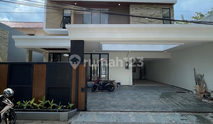 Dijual Rumah Baru Turun Harga Dikebayoran Baru Jakarta Selatan