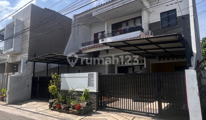 Dijual Rumah di Karang Tengah Lebak Bulus Jakarta Selatan