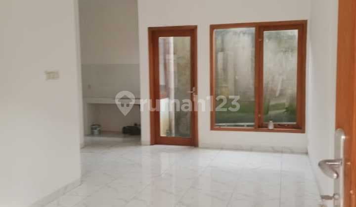 Rumah Minimalis Cantik Siap Huni di Perumahan Bukit Hijau Depok