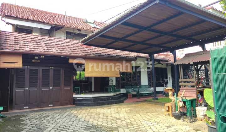 Rumah Luas, Asri Dan Terawat di Lebak Bulus, Cilandak Barat Jakarta Selatan