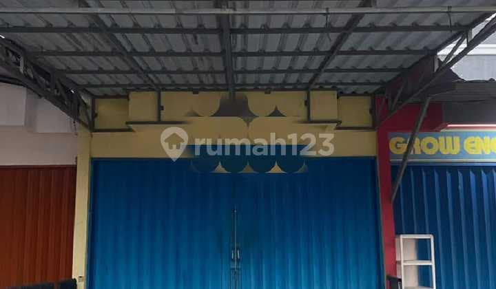 Shop House Suitable for Strategic Business in Taman Harapan Baru, Bekasi City