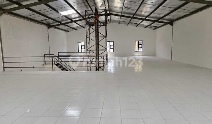 Disewa & Dijual Gudang Multiguna Free Lift Berlokasi Strategis di Teluk Naga