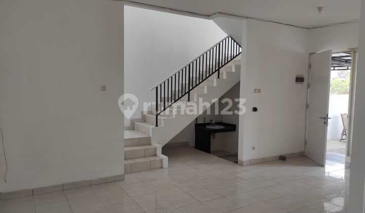 Rumah Bagus 2 Lantai di Harapan Indah Cluster Ifolia Bekasi - Sudah Full Renov