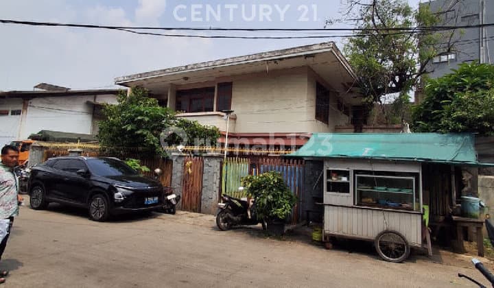 Strategic House on Gunung Sahari Street, Central Jakarta