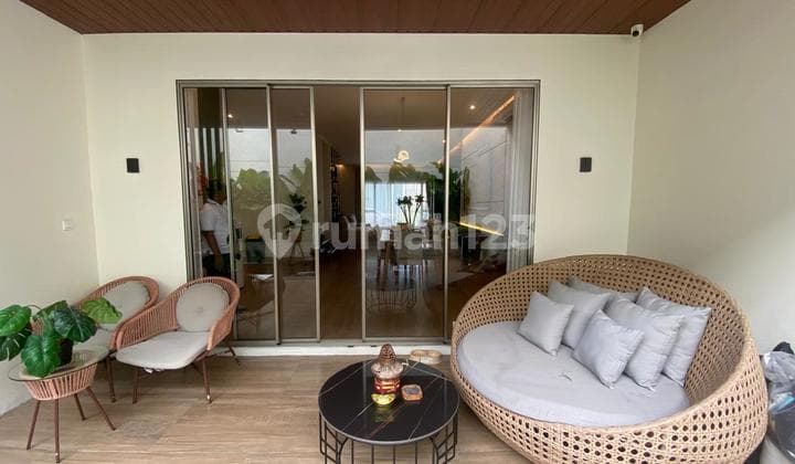 For Sale Luxury House Golf Island Sonata Lagoon PIK Ready to Occupy