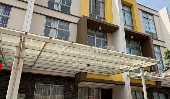 Disewakan Murah Rumah Modern Pik2 Semi Furnish Siap Huni