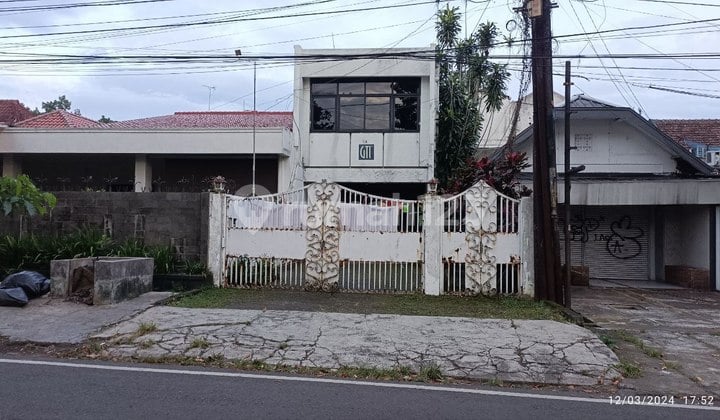 Rumah Murah Cocok untuk Bisnis Jl Gandapura Area Riau Bandung