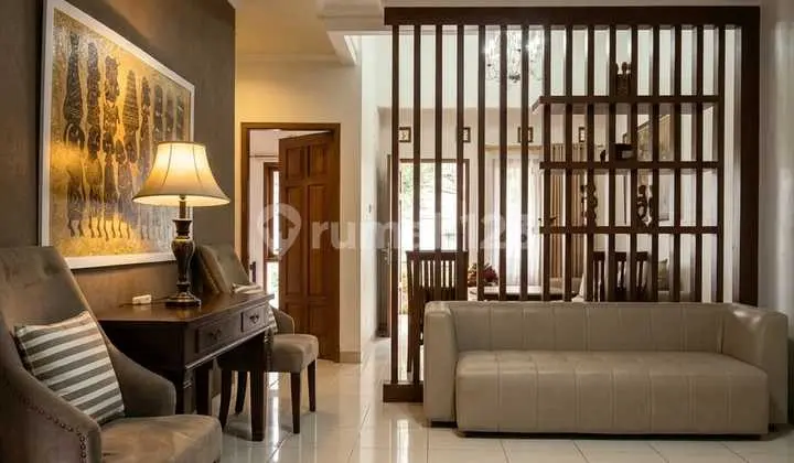Rumah Cantik di Dalam Komplek Jalan A H Nasution