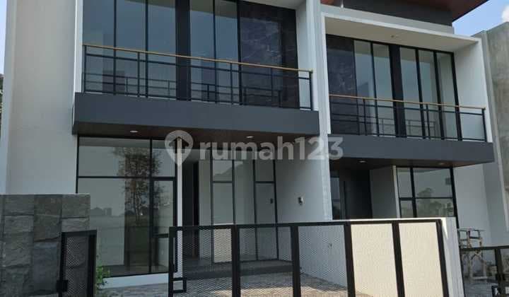 Dijual Rumah Baru Siap Huni di Kawasan Elite Setra Duta