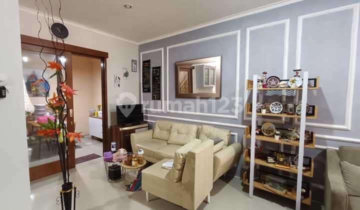 Rumah Bagus 2 Lantai Nyaman di Sariwangi