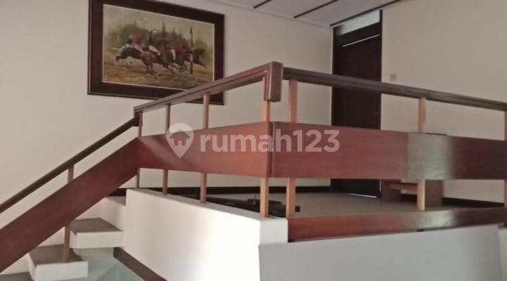 Rumah Nyaman Modern Lokasi di Sayap Pasteur