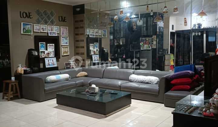 Rumah Modern Full Furnished Lokasi di Batu Mas