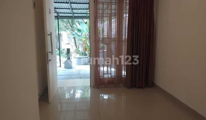 Rumah Minimalis di Dalam Cluster Nyaman Cigadung