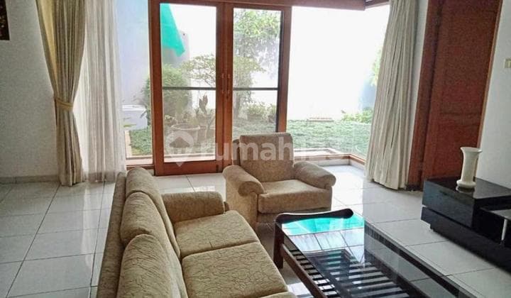 rumah bagus terawat full furnished di daerah setra sari