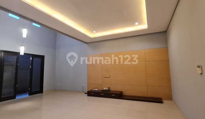 Rumah Siap HUni Nyaman di Singgasana Pradana