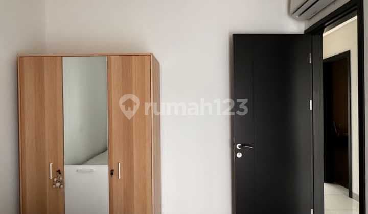 Rumah 2 Lantai Hadap Selatan Metland Cakung