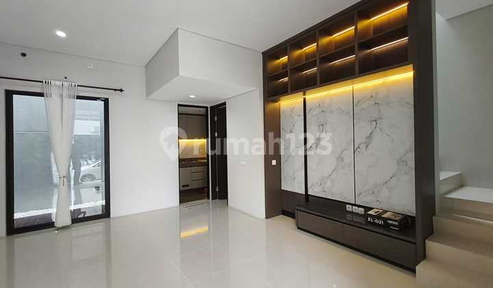 Disewakan Crystal Golf Citraland Dkt Gwalk Siap Huni, Tpr