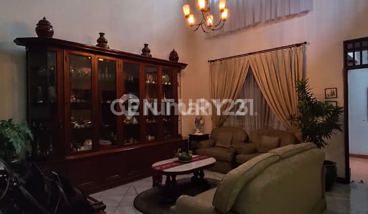 Rumah Bagus 2 Lantai di Rawamangun Jakarta Timur S7520