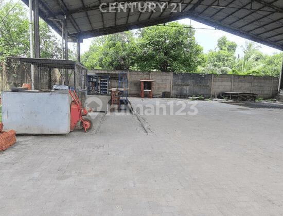 Wide Land at Strategic Location on Cikupa Autonomous Main Road S9187