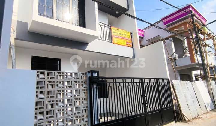 Rumah 2 Lantai Minimalis Modern Akses Strategis Lubang Buaya Jakarta Timur